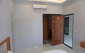 Hotel Heera Palace