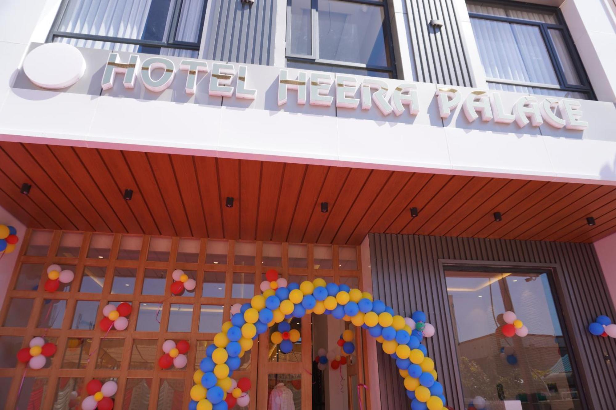 Hotel Heera Palace Khatu Exterior photo
